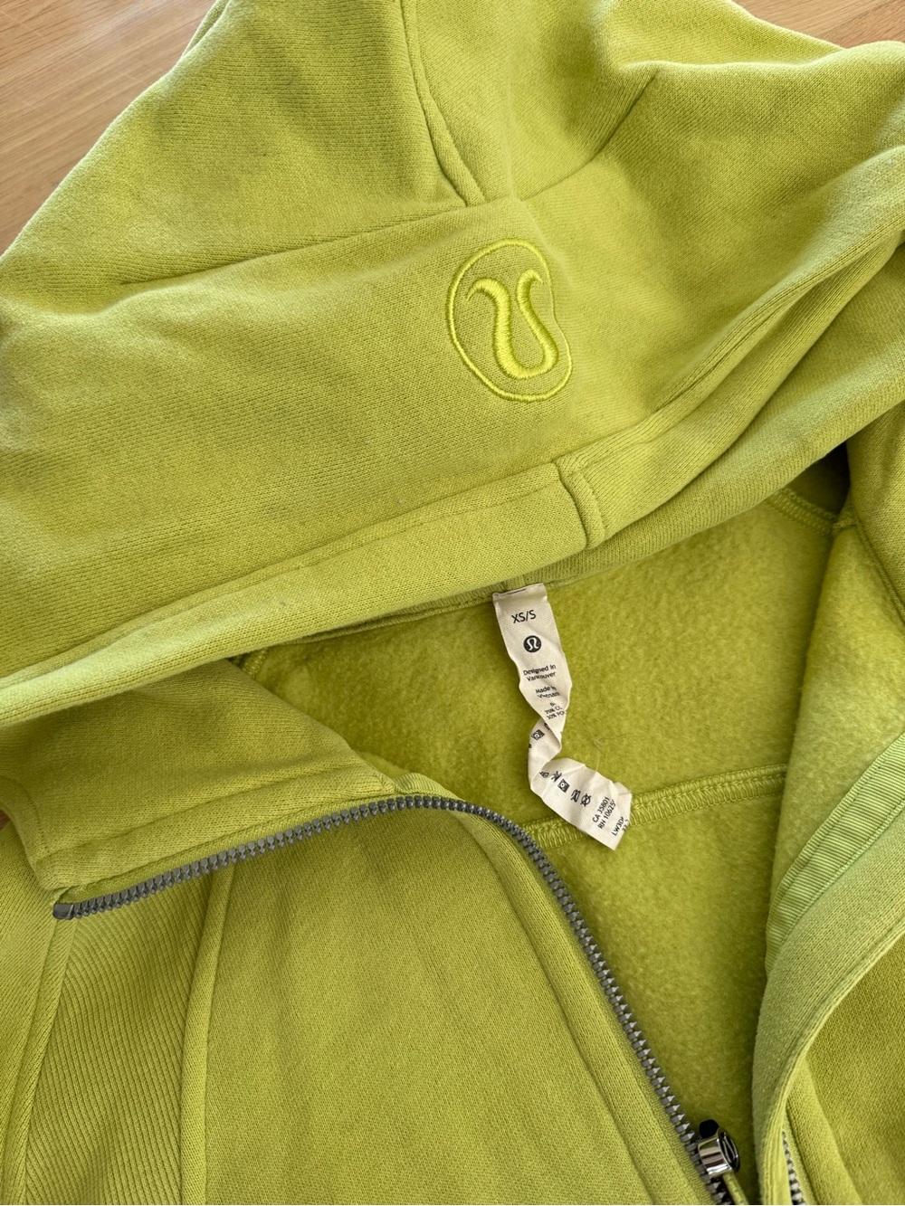 lululemon athletica Lime Green Half-Zip Hoodie Sweater - Picture 3 of 3